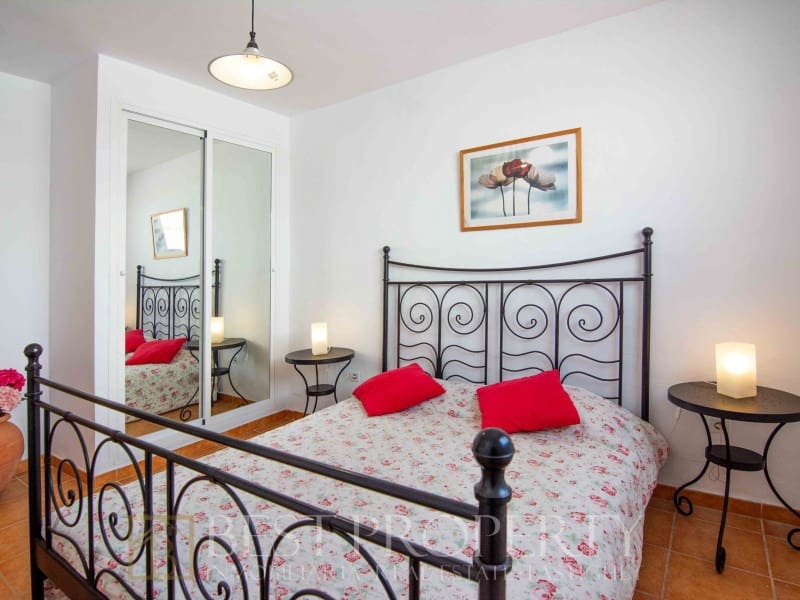 8 soveværelse Villa til salg i Nerja med garage - € 1.575.000 (Ref: 9818674)