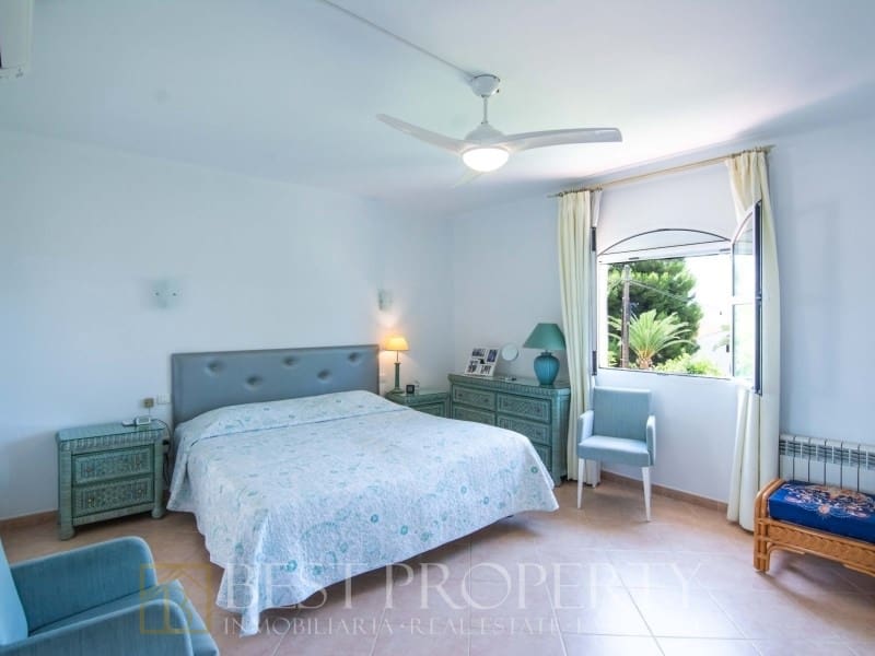 8 soveværelse Villa til salg i Nerja med garage - € 1.575.000 (Ref: 9818674)