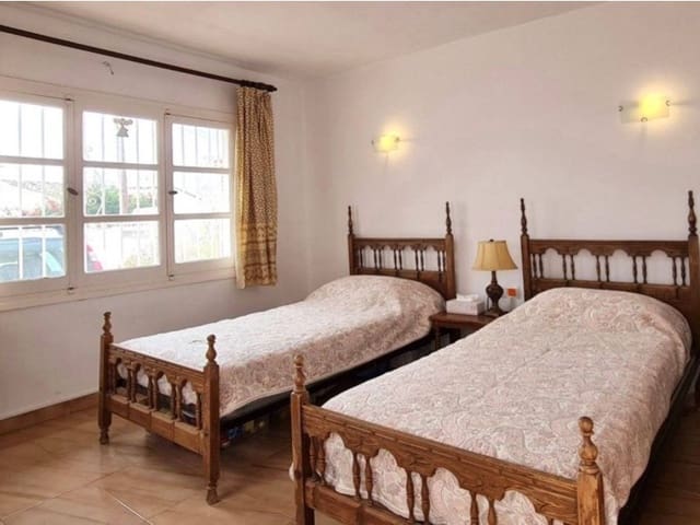3 quarto Moradia para venda em Capistrano, Nerja com piscina garagem - 595 000 € (Ref: 9818675)