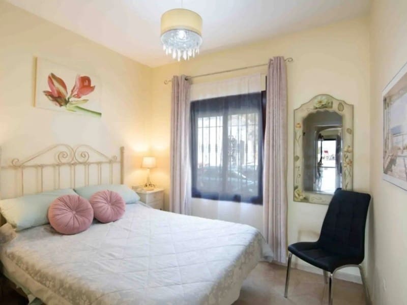 2 bedroom Apartment for sale in Nerja - € 665,000 (Ref: 9818676)