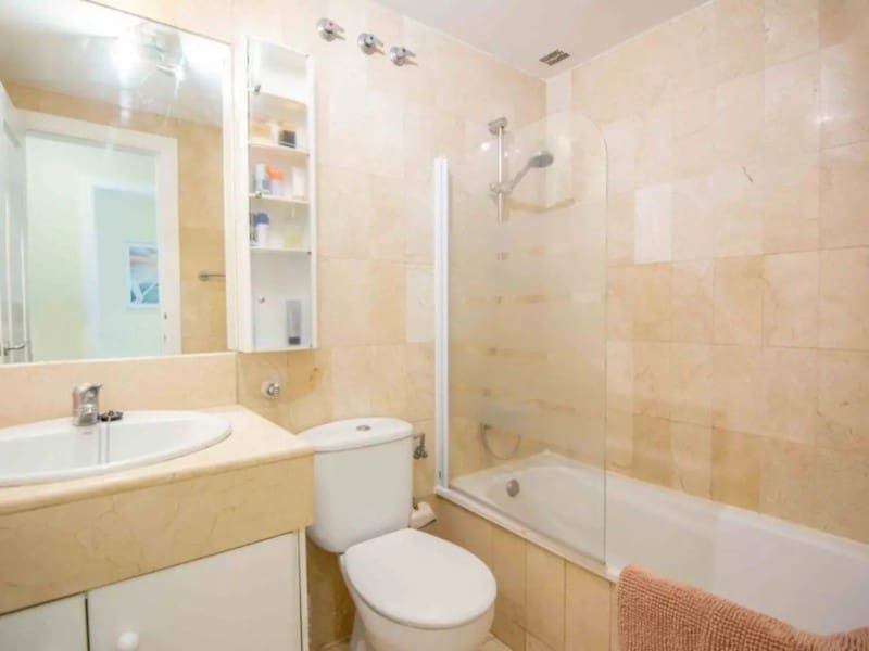 2 bedroom Apartment for sale in Nerja - € 665,000 (Ref: 9818676)