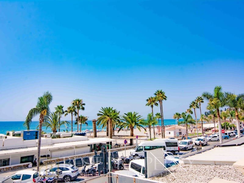 2 bedroom Apartment for sale in Nerja - € 665,000 (Ref: 9818676)