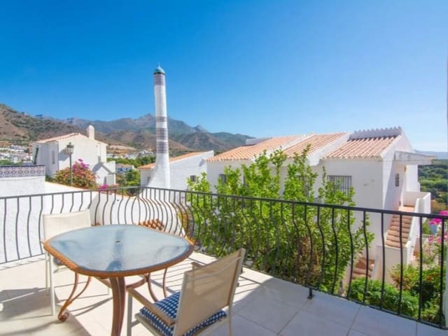 3 Zimmer Villa zu verkaufen in Burriana, Nerja mit Pool Garage - 449.000 € (Ref: 9818677)