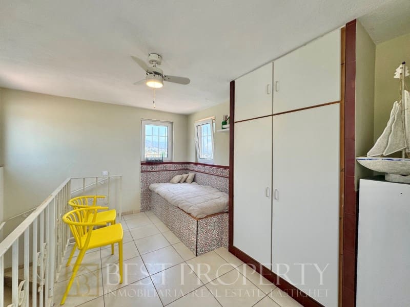 4 soverom Villa til salgs i Nerja - € 695 000 (Ref: 9818683)