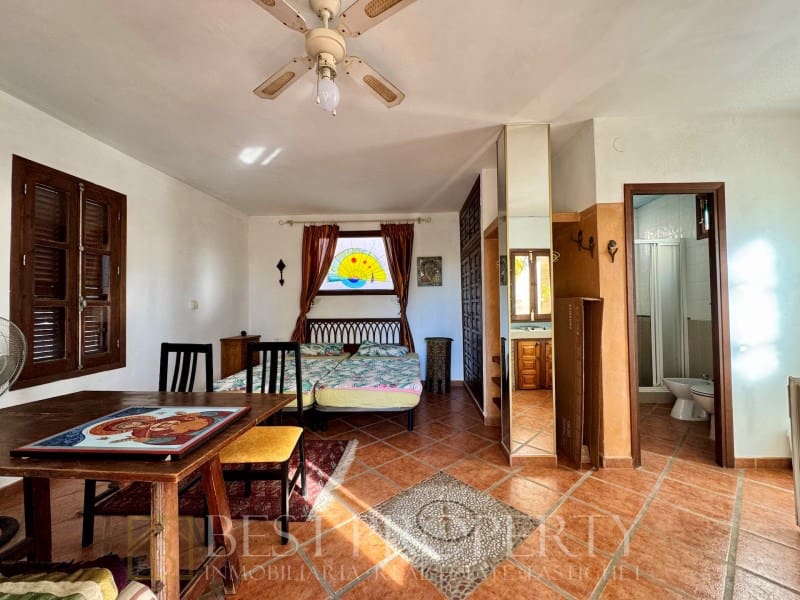 3 slaapkamer Finca/Landhuis te koop in Frigiliana met garage - € 335.000 (Ref: 9818687)