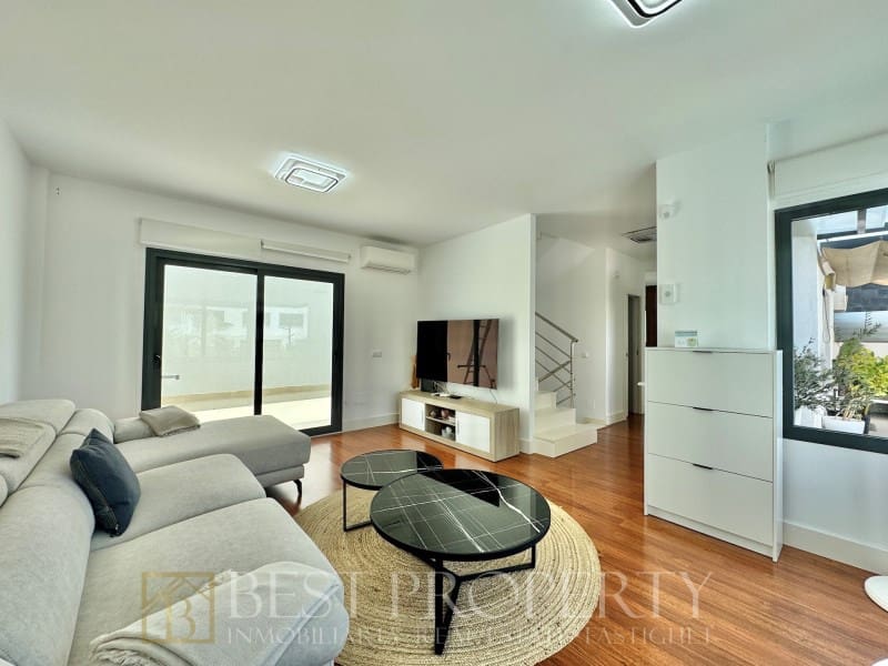 4 soverom Villa til salgs i Nerja - € 780 000 (Ref: 9818688)