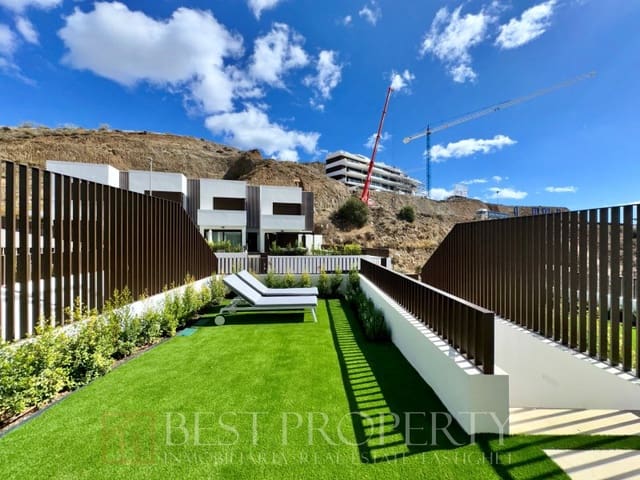 4 sypialnia Dom na sprzedaż w Torre de Benagalbon, Rincón de la Victoria z garażem - 710 000 € (Ref: 9818689)
