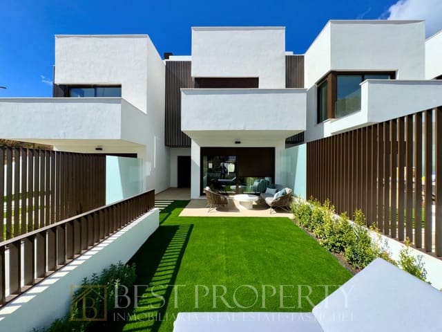 4 sypialnia Dom na sprzedaż w Torre de Benagalbon, Rincón de la Victoria z garażem - 710 000 € (Ref: 9818689)