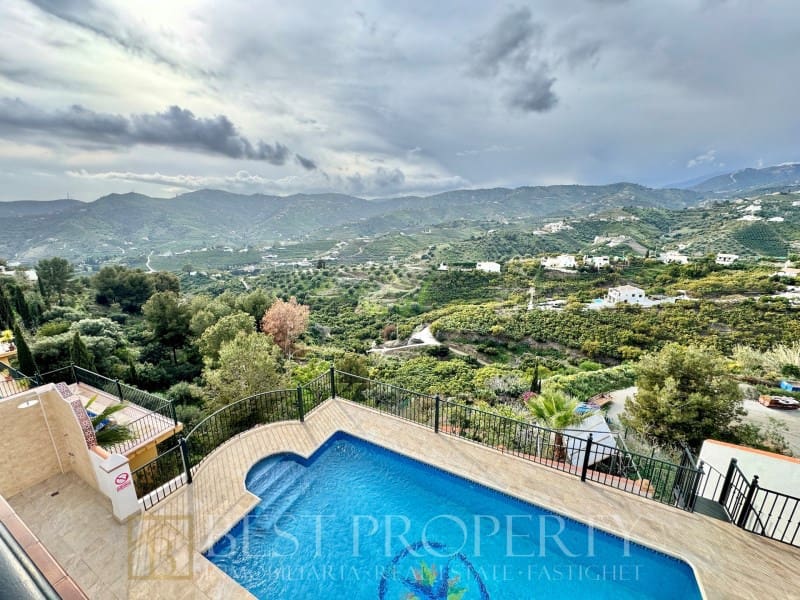 5 slaapkamer Villa te koop in Frigiliana - € 850.000 (Ref: 9822480)