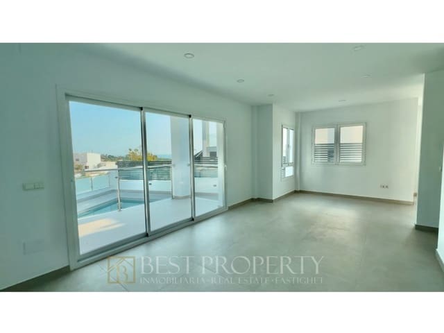 4 sovrum Villa till salu i Capistrano, Nerja med garage - 865 000 € (Ref: 9851292)