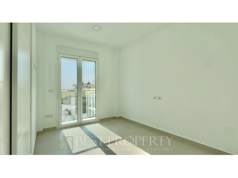 4 bedroom Villa for sale in Nerja with garage - € 865,000 (Ref: 9851292)