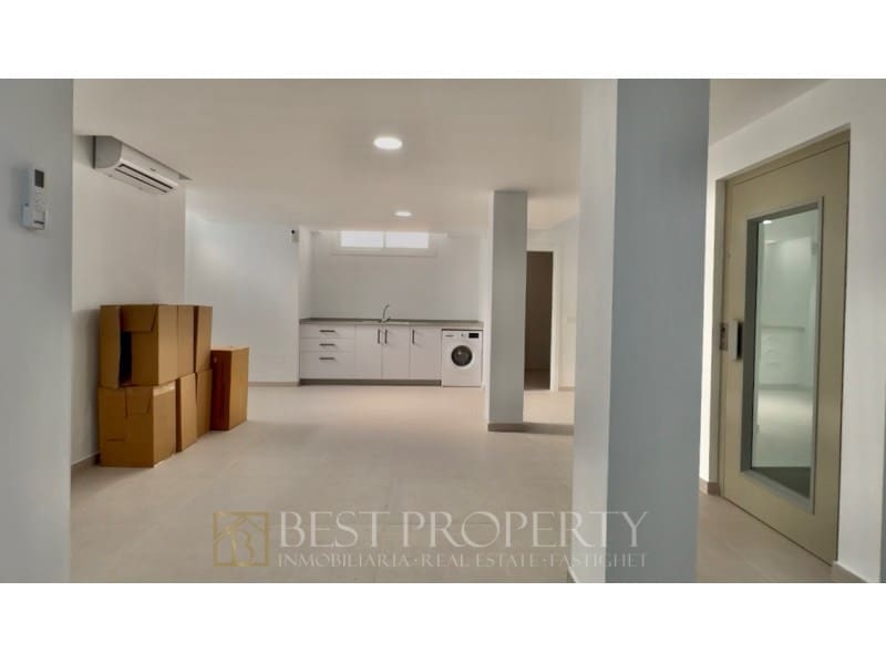 4 bedroom Villa for sale in Nerja with garage - € 865,000 (Ref: 9851292)