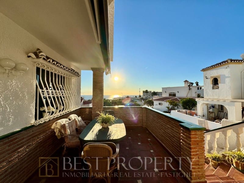 5 soveværelse Villa til salg i Nerja - € 499.000 (Ref: 9851293)