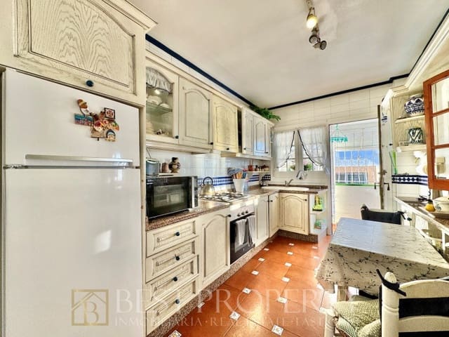 5 soveværelse Villa til salg i Maro - Cuevas de Nerja, Nerja - € 499.000 (Ref: 9851293)