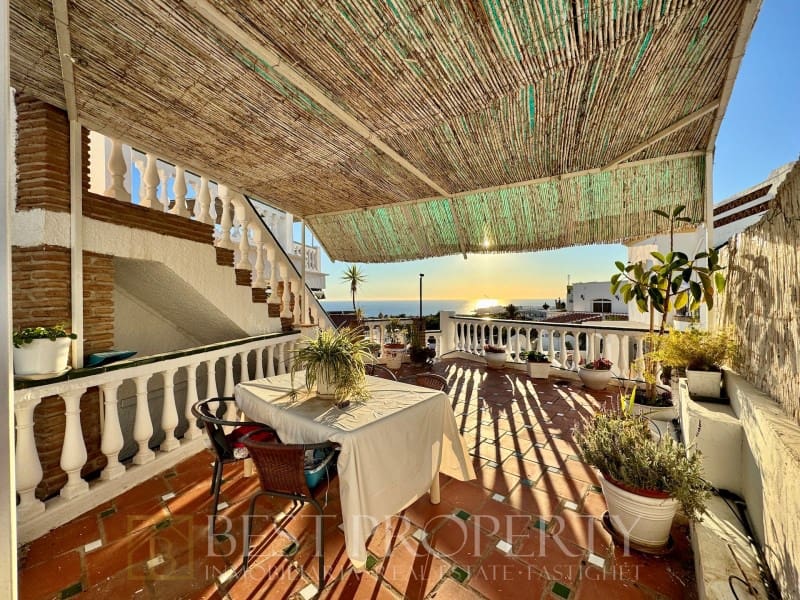 5 soveværelse Villa til salg i Nerja - € 499.000 (Ref: 9851293)