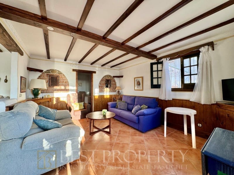 5 soveværelse Villa til salg i Nerja - € 499.000 (Ref: 9851293)