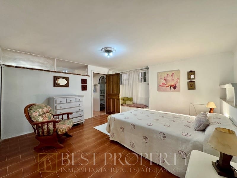 5 soveværelse Villa til salg i Nerja - € 499.000 (Ref: 9851293)