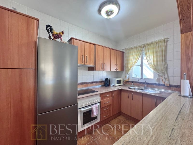 5 quarto Moradia para venda em Frigiliana com piscina - 415 000 € (Ref: 9861750)