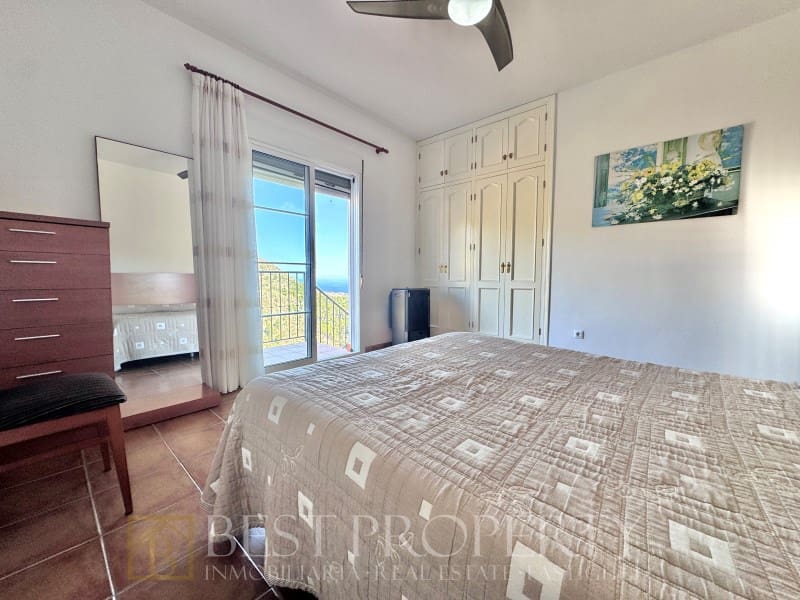 5 quarto Moradia para venda em Frigiliana com piscina - 415 000 € (Ref: 9861750)