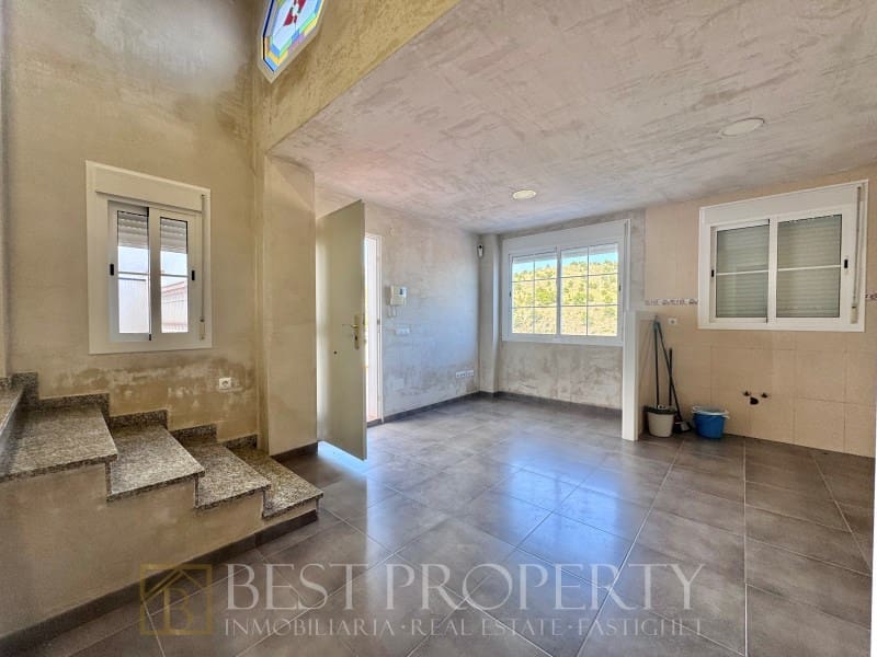 5 quarto Moradia para venda em Frigiliana com piscina - 415 000 € (Ref: 9861750)