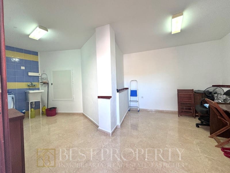 5 quarto Moradia para venda em Frigiliana com piscina - 415 000 € (Ref: 9861750)