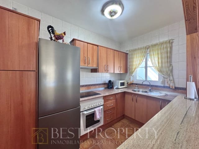 5 quarto Moradia para venda em Frigiliana com piscina - 415 000 € (Ref: 9861750)