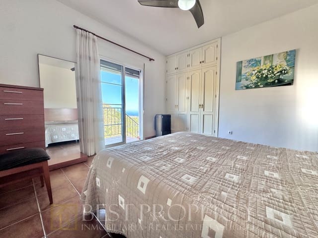 5 quarto Moradia para venda em Frigiliana com piscina - 415 000 € (Ref: 9861750)