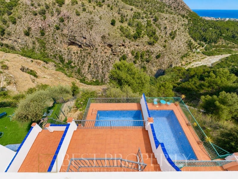 5 quarto Moradia para venda em Frigiliana com piscina - 415 000 € (Ref: 9861750)
