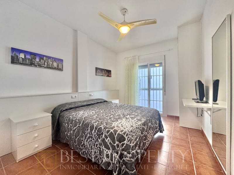 5 quarto Moradia para venda em Frigiliana com piscina - 415 000 € (Ref: 9861750)