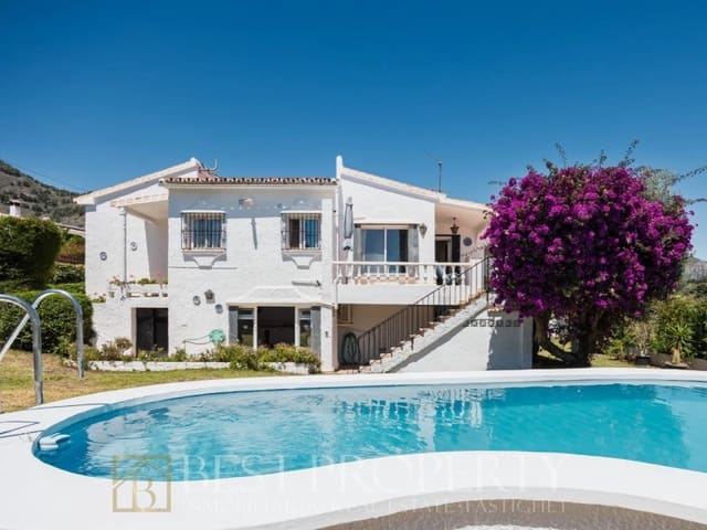 3 sypialnia Willa na sprzedaż w Capistrano, Nerja - 575 000 € (Ref: 9880785)