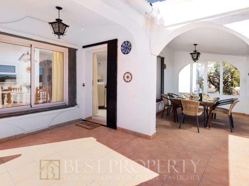 3 sypialnia Willa na sprzedaż w Nerja - 575 000 € (Ref: 9880785)