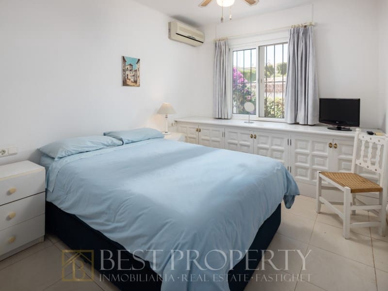 3 sypialnia Willa na sprzedaż w Nerja - 575 000 € (Ref: 9880785)