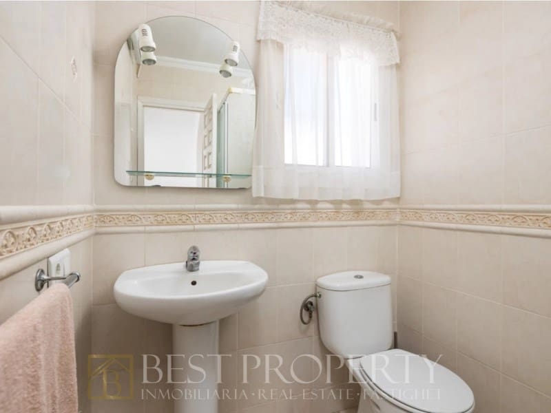 3 sypialnia Willa na sprzedaż w Nerja - 575 000 € (Ref: 9880785)