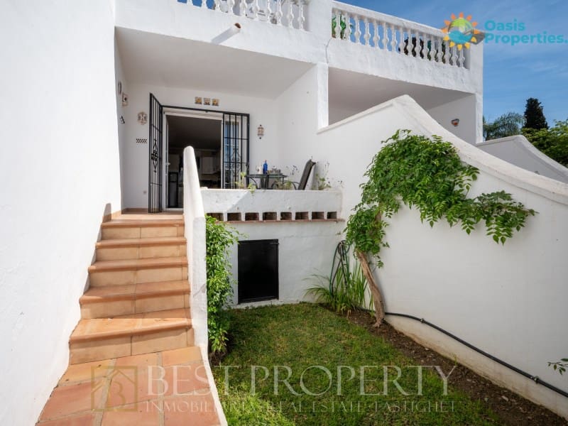 2 makuuhuone Huoneisto myytävänä paikassa Nerja - 350 000 € (Ref: 9880786)