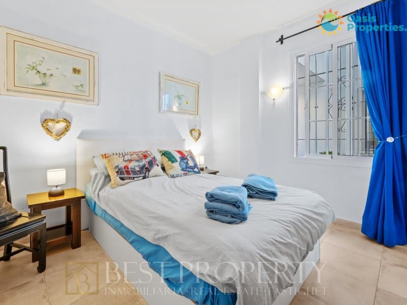 2 makuuhuone Huoneisto myytävänä paikassa Nerja - 350 000 € (Ref: 9880786)