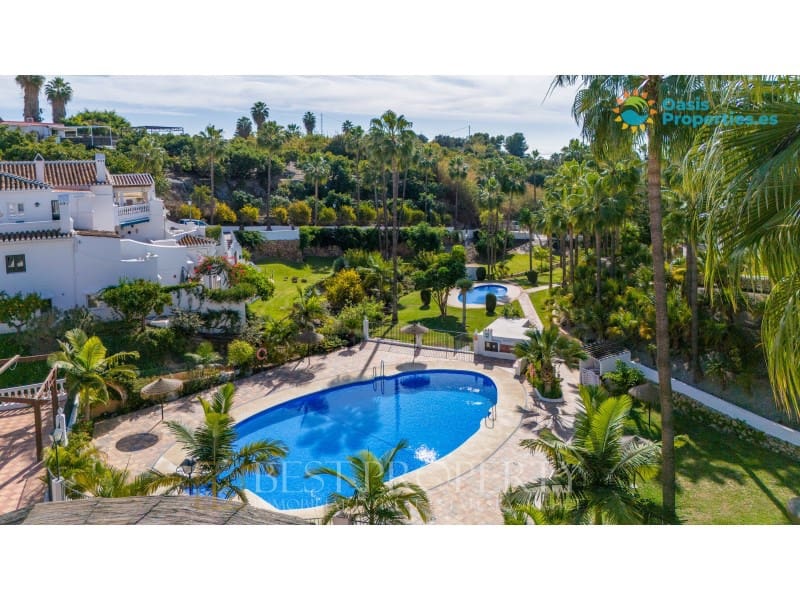 2 makuuhuone Huoneisto myytävänä paikassa Nerja - 350 000 € (Ref: 9880786)