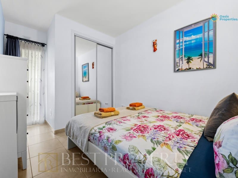 2 makuuhuone Huoneisto myytävänä paikassa Nerja - 450 000 € (Ref: 9880787)