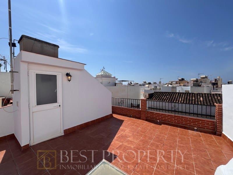 3 Zimmer Haus zu verkaufen in Nerja - 465.000 € (Ref: 9936079)