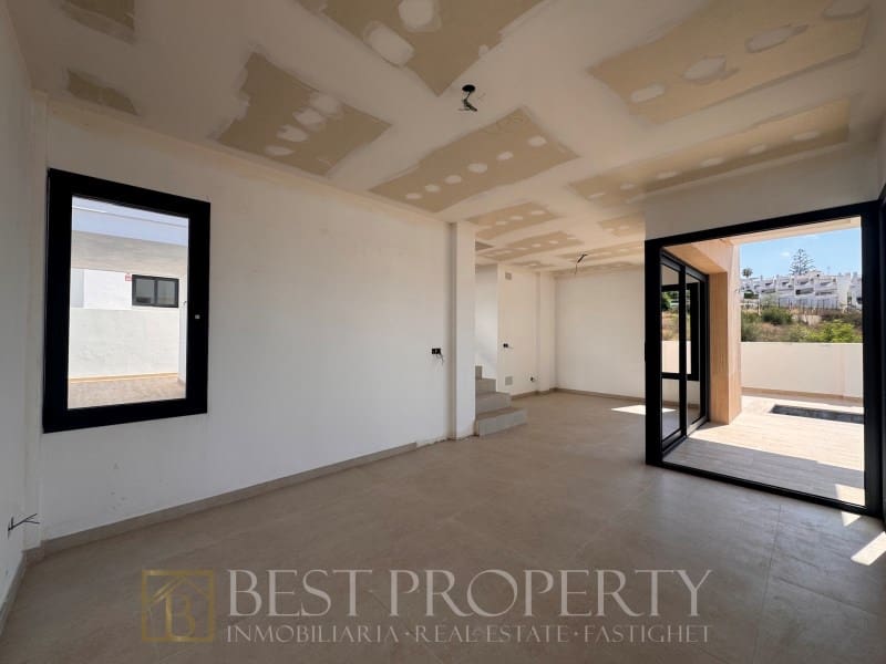 5 sypialnia Willa na sprzedaż w Nerja z basenem - 775 000 € (Ref: 9942031)