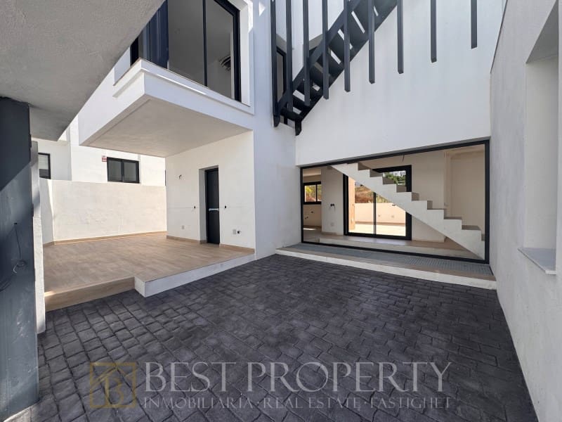 5 sypialnia Willa na sprzedaż w Nerja z basenem - 775 000 € (Ref: 9942031)