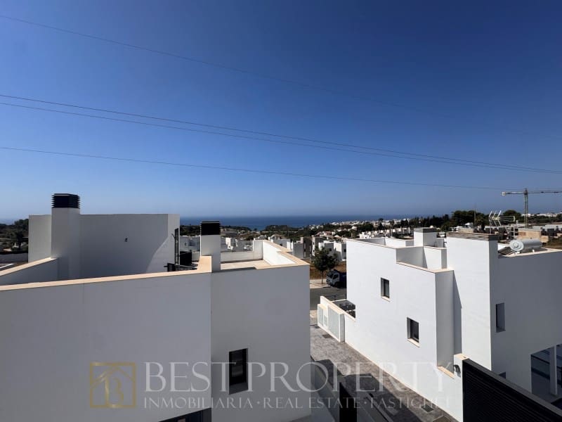 5 sypialnia Willa na sprzedaż w Nerja z basenem - 775 000 € (Ref: 9942031)