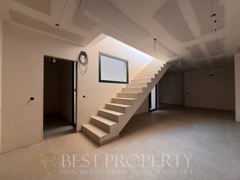 5 sypialnia Willa na sprzedaż w Nerja z basenem - 775 000 € (Ref: 9942031)