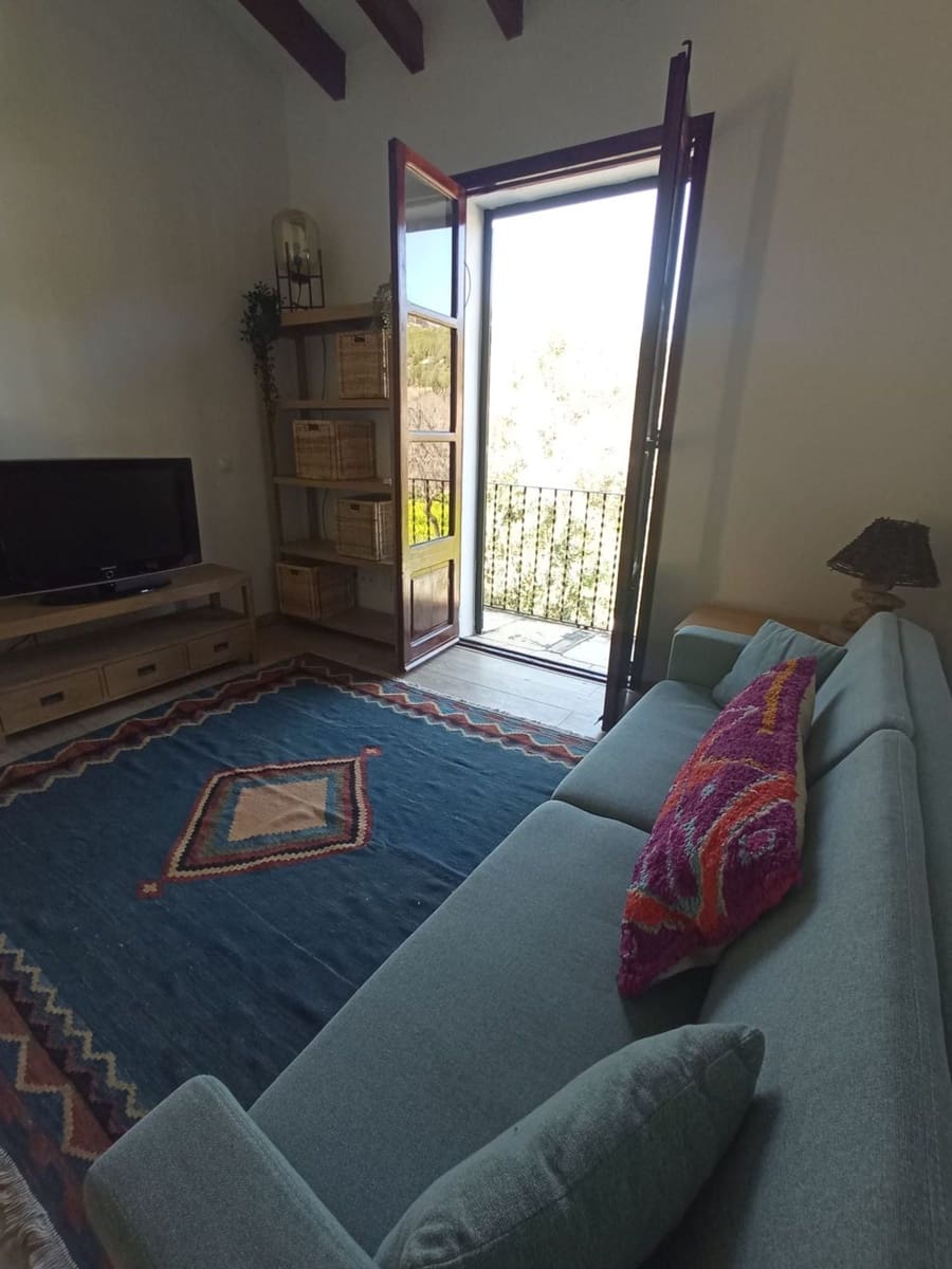 2 bedroom Apartment for sale in Andratx with garage - € 320,000 (Ref: 9458622)