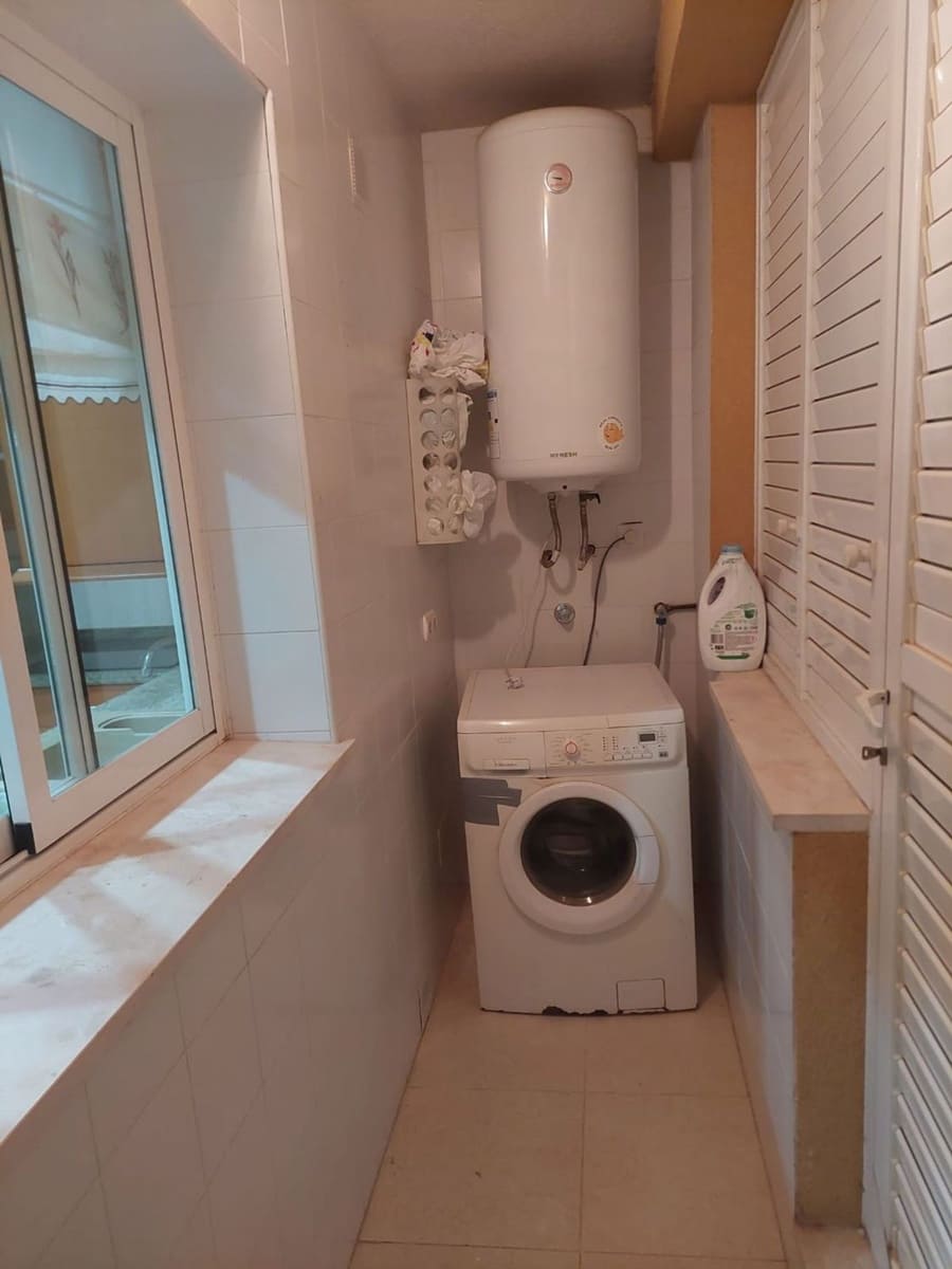 3 bedroom Apartment for sale in Coll d'en Rabassa with garage - € 450,000 (Ref: 9458624)