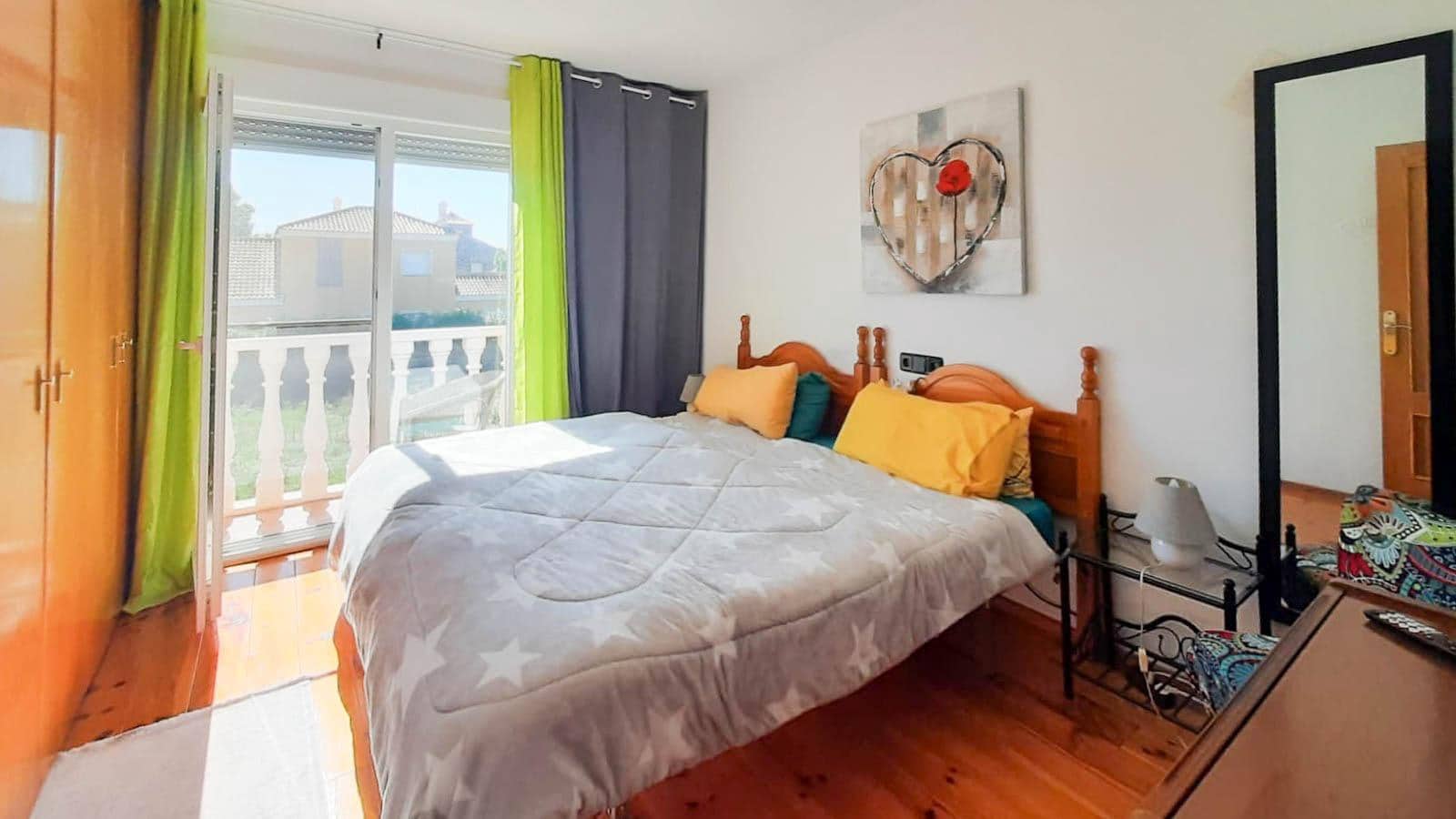 9 soverom Villa til salgs i La Manga del Mar Menor med svømmebasseng garasje - € 580 000 (Ref: 10180697)