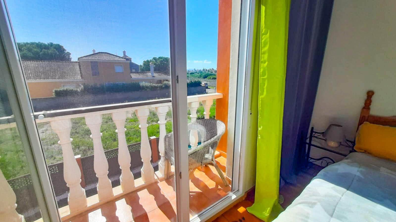 9 soverom Villa til salgs i La Manga del Mar Menor med svømmebasseng garasje - € 580 000 (Ref: 10180697)