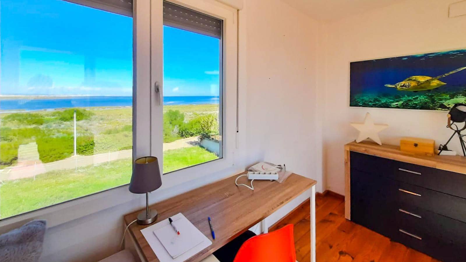 9 soverom Villa til salgs i La Manga del Mar Menor med svømmebasseng garasje - € 580 000 (Ref: 10180697)