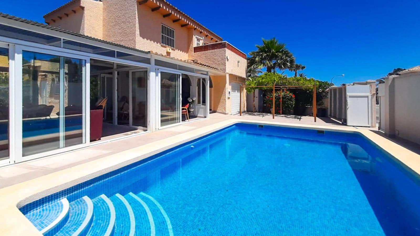 3 soveværelse Villa til salg i Playa Honda med swimmingpool garage - € 380.000 (Ref: 8862718)