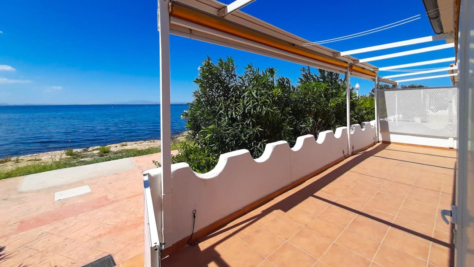 3 soveværelse Bungalow til salg i La Manga del Mar Menor med garage - € 299.000 (Ref: 9208348)