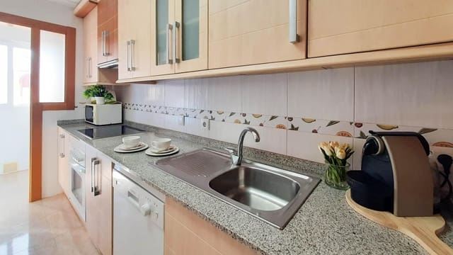 2 chambre Penthouse à vendre à La Manga del Mar Menor avec piscine - 315 000 € (Ref: 9625756)